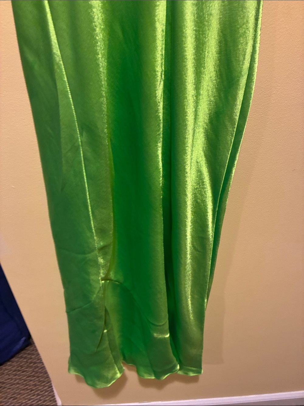 NWT Green Satin V-Neck Slip Dress Sexy Mob Wife S - Picture 13 of 14